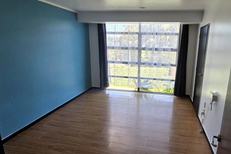 Photo of property in 213 Whangaparaoa Road, Red Beach, 0932