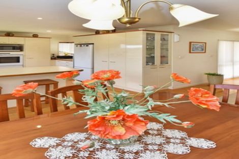 Photo of property in 22 Manara Place, The Gardens, Auckland, 2105