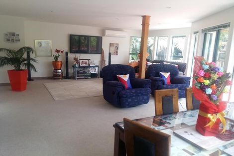 Photo of property in 90 Tawhai Street, Stokes Valley, Lower Hutt, 5019