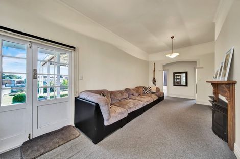 Photo of property in 3 Campbell Street, Hawera, 4610