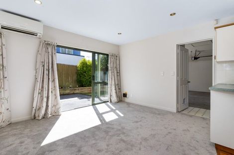 Photo of property in 533a Barbadoes Street, Edgeware, Christchurch, 8013