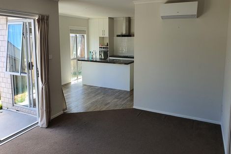 Photo of property in 54 Awataha Crescent, Pyes Pa, Tauranga, 3110
