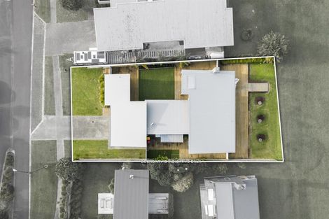 Photo of property in 39 Paraoa Crescent, Omaha, 0986