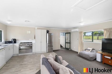 Photo of property in 11 Second Avenue, Glenbrook, Waiuku, 2681