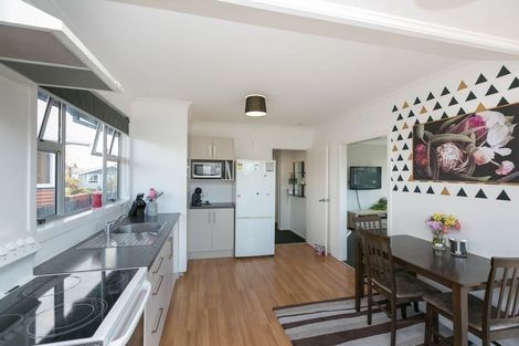 Photo of property in 52 Rosendale Avenue, Spotswood, New Plymouth, 4310