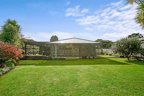 Photo of property in 80 Wairau Road, Oakura, 4314