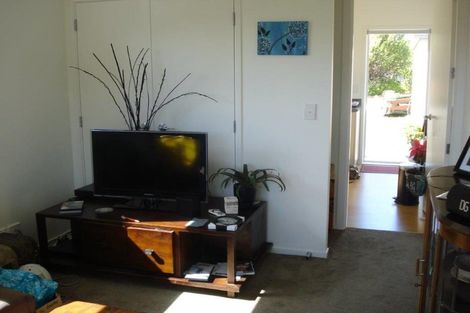 Photo of property in 1409 Whangaparaoa Road, Army Bay, Whangaparaoa, 0930