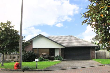 Photo of property in 8 Bryn Mawr Place, Albany, Auckland, 0632