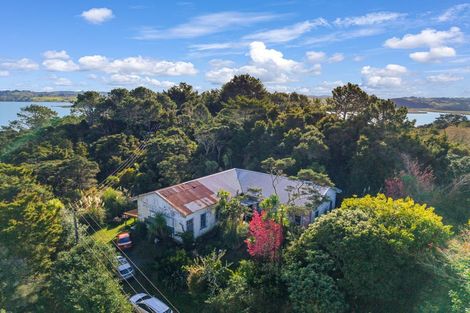 Photo of property in 438 Pahi Road, Pahi, Paparoa, 0571