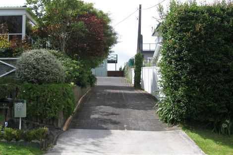 Photo of property in 1/23 Heathcote Road, Castor Bay, Auckland, 0620