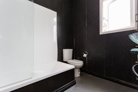 Photo of property in 94 Victoria Road, Saint Kilda, Dunedin, 9012