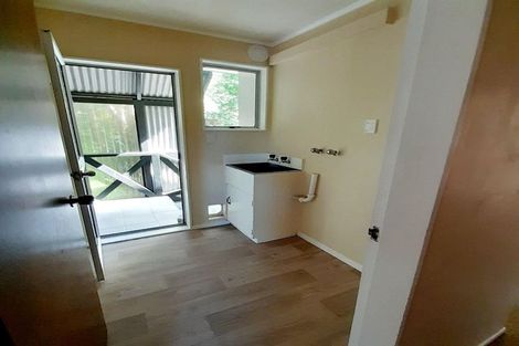 Photo of property in 25 Hartford Crescent, Totara Park, Upper Hutt, 5018