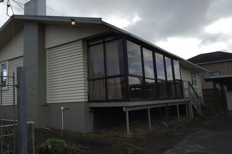 Photo of property in 12 Cutler Street, New Lynn, Auckland, 0600