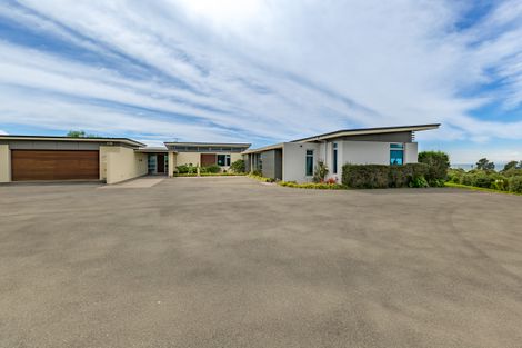 Photo of property in 40 Cliff Road, Tasman, Upper Moutere, 7173