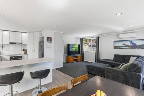 Photo of property in 92 Leinster Avenue, Raumati South, Paraparaumu, 5032