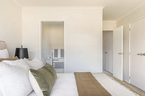Photo of property in 86 Papatupu Way, Kumeu, 0810