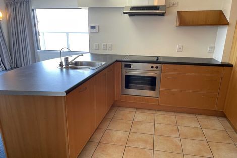 Photo of property in Endeavour Apartments, 4/125 Thorndon Quay, Pipitea, Wellington, 6011