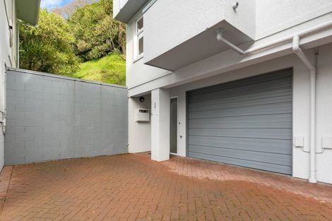 Photo of property in Fernhill Flats, 5/324 The Terrace, Te Aro, Wellington, 6011