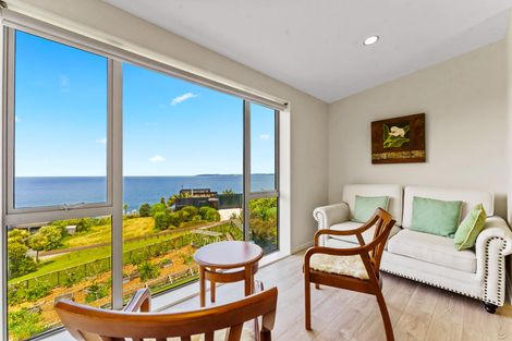 Photo of property in 126-128 Lax Crescent, Leigh, 0985