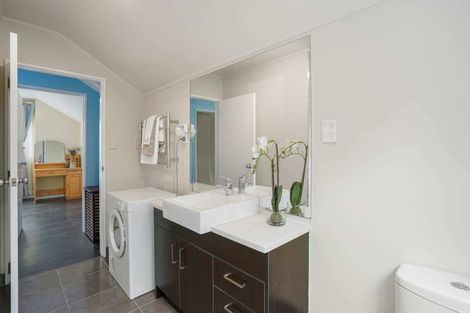 Photo of property in 32 Benchmark Drive, Massey, Auckland, 0614