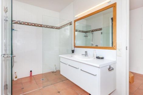 Photo of property in 2 Courtney Close, Pauanui, Hikuai, 3579