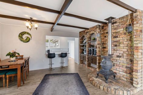 Photo of property in 27 Blanes Road, Weymouth, Auckland, 2103