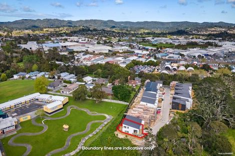 Photo of property in 33 Korokio Lane, Henderson, Auckland, 0612