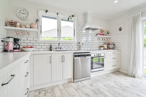 Photo of property in 805 Maitland Crescent, Mayfair, Hastings, 4122