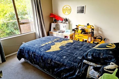 Photo of property in 125 Mark Avenue, Grenada Village, Wellington, 6037