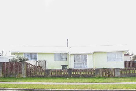 Photo of property in 3 Puriri Crescent, Edgecumbe, 3120