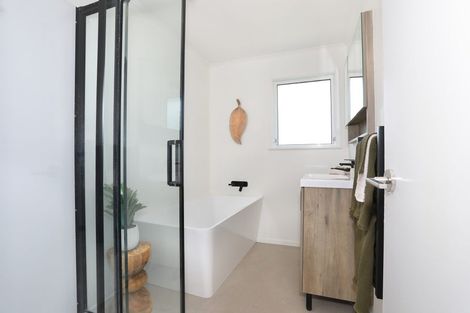 Photo of property in 15 High Street, Bulls, 4818