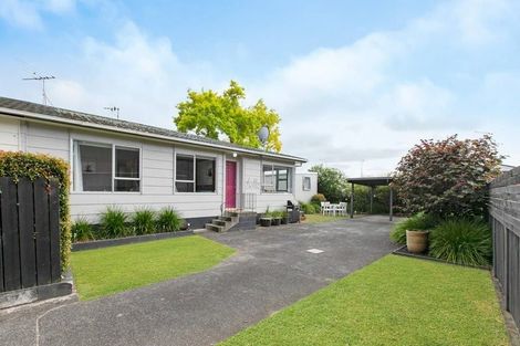 Photo of property in 2/27 Waimana Road, Conifer Grove, Takanini, 2112