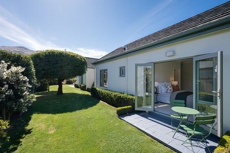 Photo of property in 2 Pearl Lane, Arrowtown, 9302