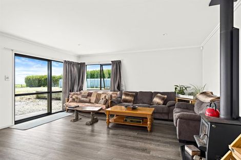 Photo of property in 251 Mairetahi Road, South Head, Helensville, 0874