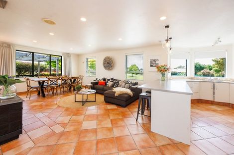 Photo of property in 19 Barnett Drive, Marton, 4710