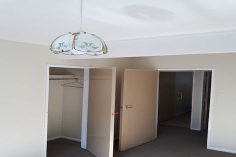 Photo of property in 2 Rajkot Terrace, Broadmeadows, Wellington, 6035