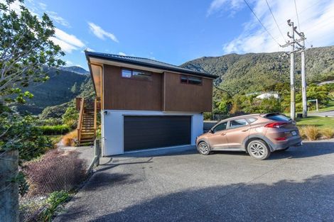 Photo of property in 1 Field Terrace, Okiwi Bay, 7193