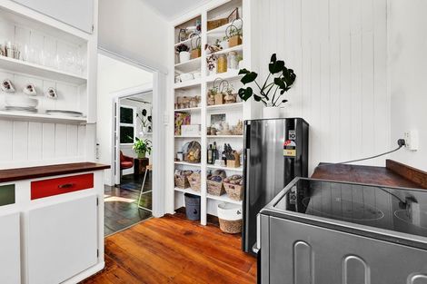 Photo of property in 87 South Road, Manaia, 4612