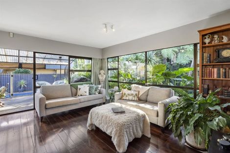 Photo of property in 1/37 Wolsley Avenue, Milford, Auckland, 0620