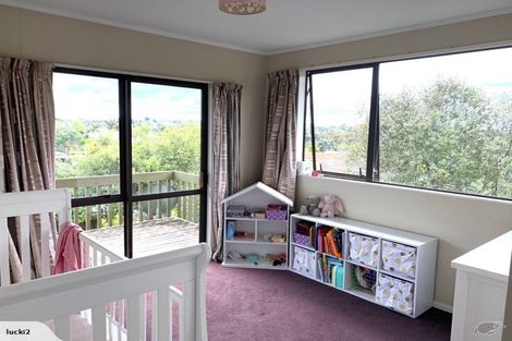 Photo of property in 4 Hassan Drive, Massey, Auckland, 0614