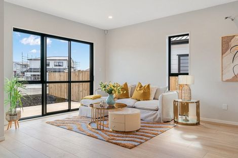 Photo of property in 73 Tributary Parade, Karaka, Papakura, 2113