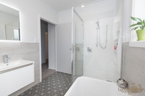 Photo of property in 73a Meeanee Road, Taradale, Napier, 4112