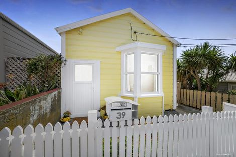 Photo of property in 39 Normanby Street, Newtown, Wellington, 6021