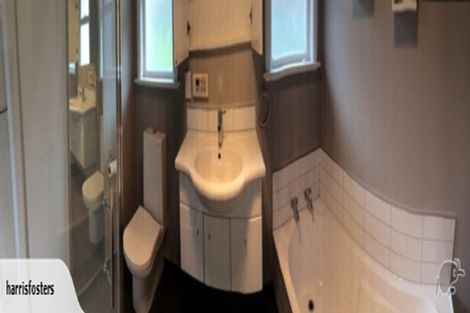 Photo of property in 54 Batchelor Street, Newlands, Wellington, 6037