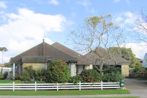 Photo of property in 33 Matapihi Road, Mount Maunganui, 3116