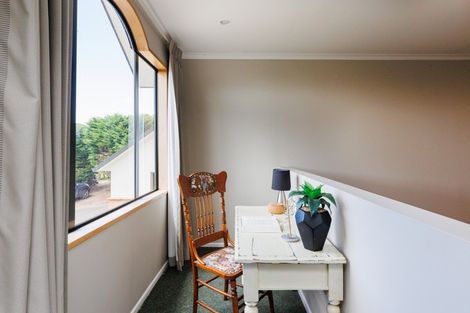 Photo of property in 80 Ngahere Park Road, Turitea, Palmerston North, 4472