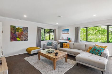 Photo of property in 41 Quadrant Heights, Paraparaumu, 5032