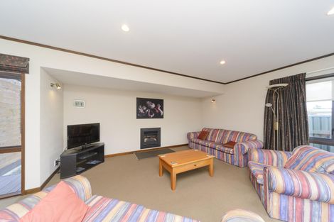 Photo of property in 14 Moyne Avenue, Milson, Palmerston North, 4414