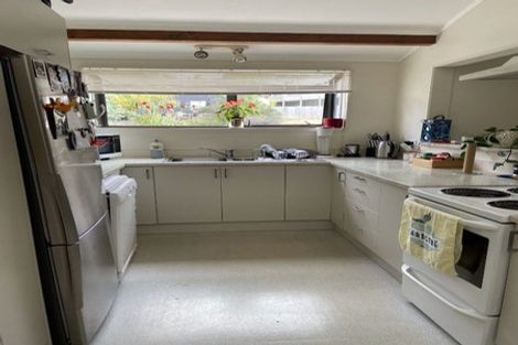 Photo of property in 51 Topliss Drive, Northcross, Auckland, 0632