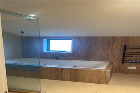 Photo of property in 86 Fairview Avenue, Fairview Heights, Auckland, 0632